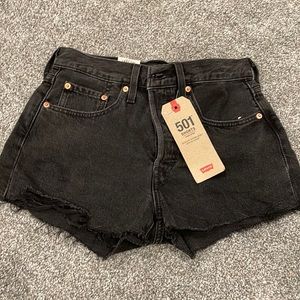 Black Levi’s 501 Shorts Size 26